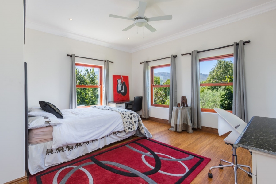 5 Bedroom Property for Sale in Val De Vie Estate Western Cape